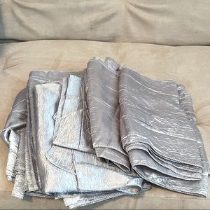 Shimmery Table Runners and Iridescent Table Decor